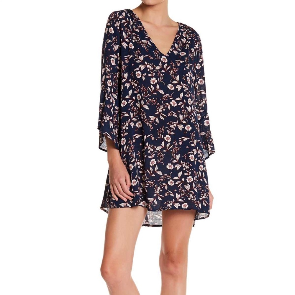 Bell sleeve shift dress/tunic